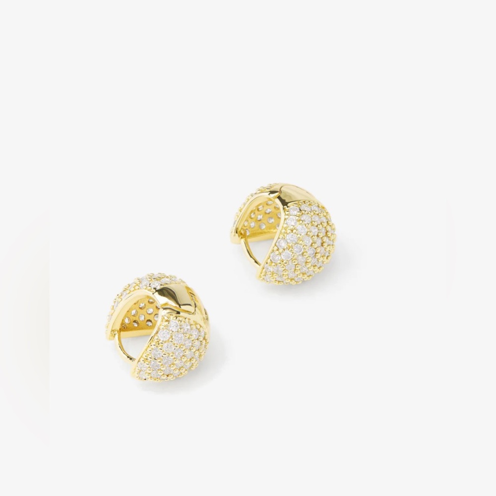 Lil' Norah Pave Earrings
Gold|White Diamondettes
Original price$75.00 - Picture 3 of 7